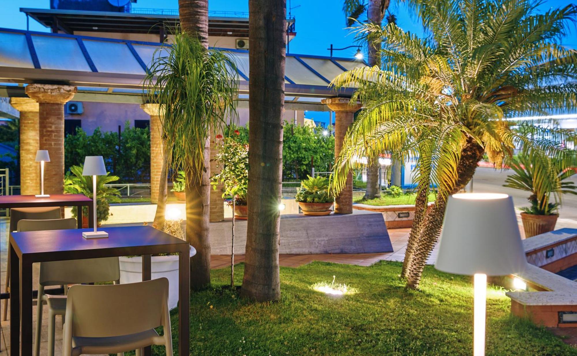 Hotel La Sorgente Hs Paestum Exterior foto