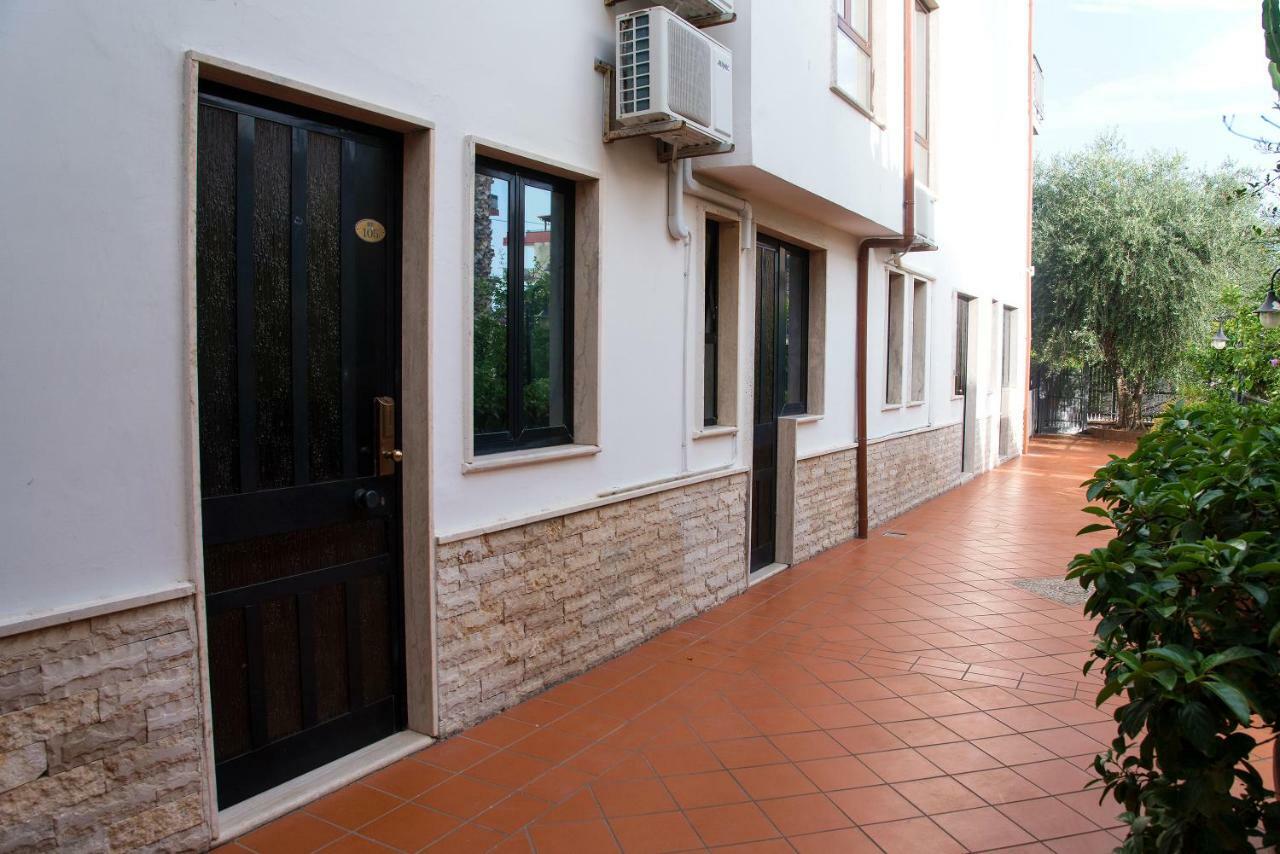 Hotel La Sorgente Hs Paestum Exterior foto